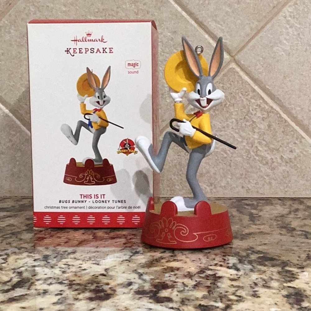 Hallmark Keepsake “This Is It” Bugs Bunny Musical Ornament